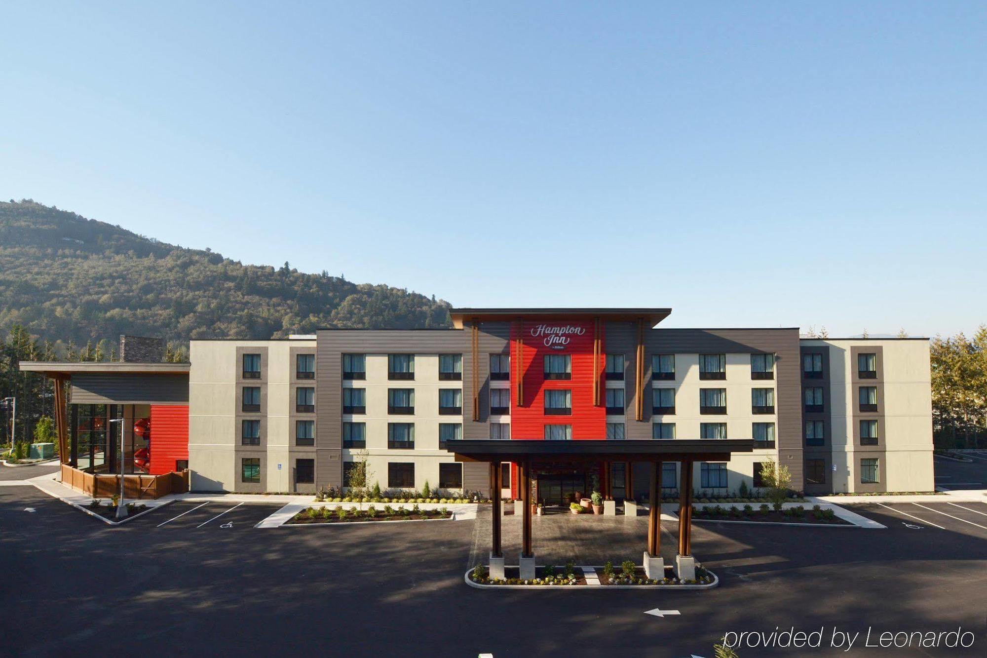 Hampton Inn By Hilton Chilliwack Exterior photo
